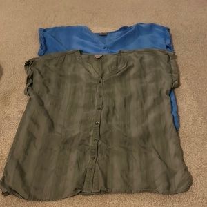 Size 2 Chicos Bundle of shirts